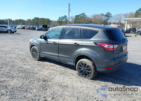 2017 Ford Escape S z USA, uszkodzony, nr VIN 1FMCU0F7XHUD67770